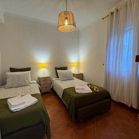 Quarto Duplo Com Terraco E Casa De Banho Privativa - Em Casa De Praia Em Almograve - Trilho Dos Pescadores Екстер'єр фото