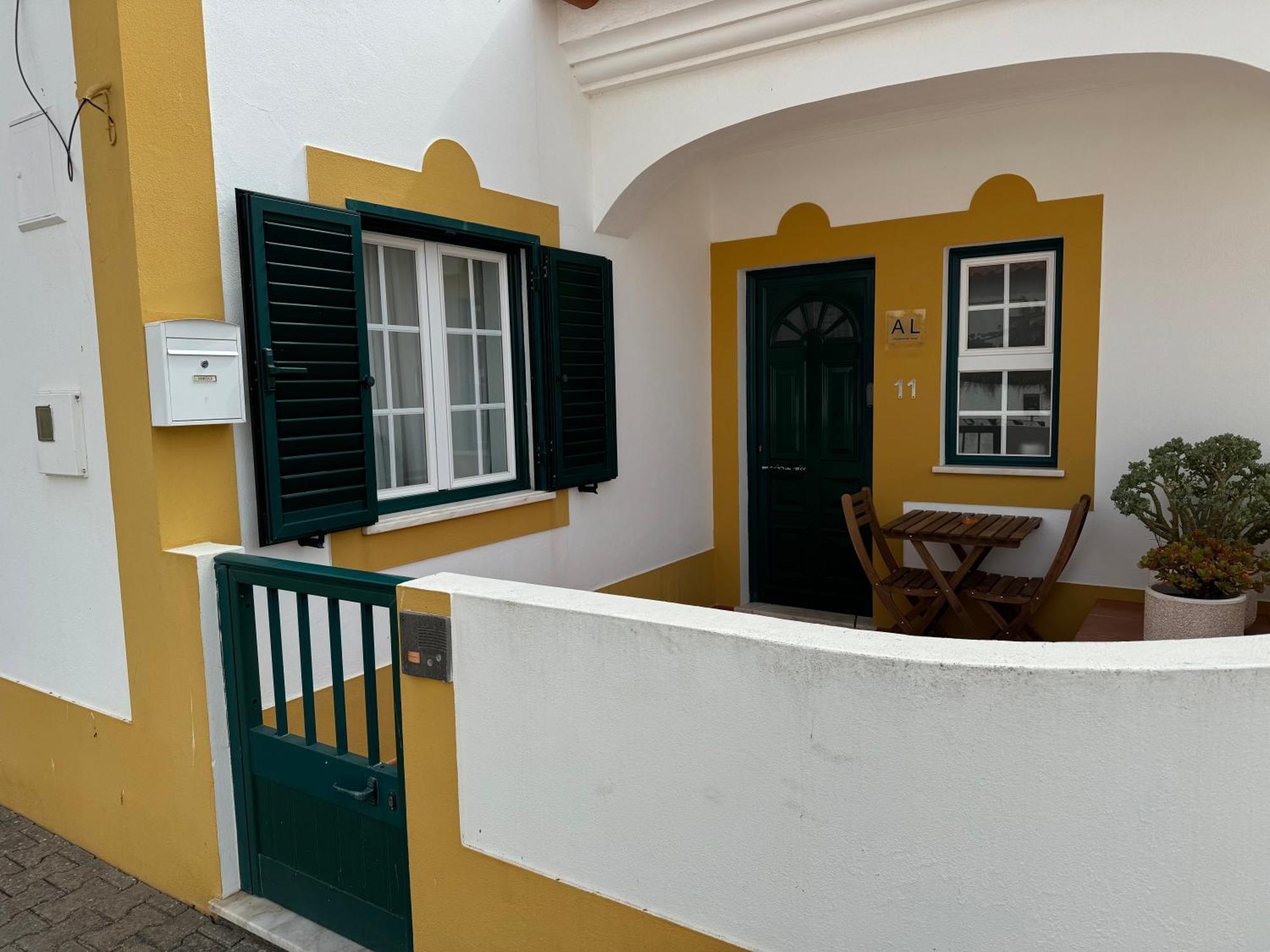 Quarto Duplo Com Terraco E Casa De Banho Privativa - Em Casa De Praia Em Almograve - Trilho Dos Pescadores Екстер'єр фото